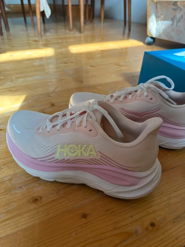 Hoka Clifton 11 bike d'occasion — image 5 sur 7