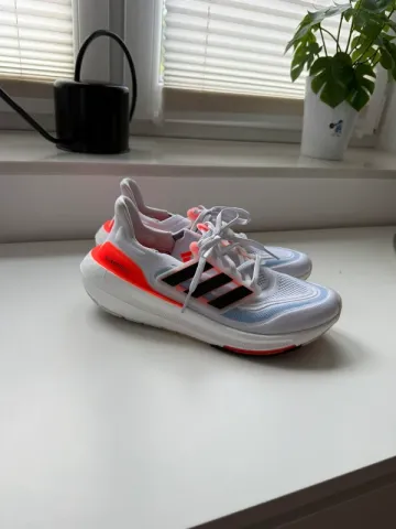 Adidas Ultraboost bike d'occasion — image 1 sur 5