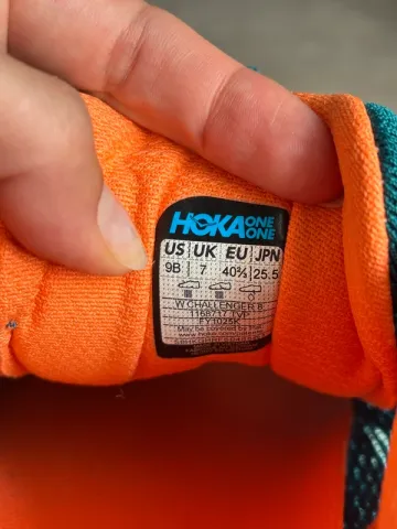 Used Hoka Challenger 8 bike — image 5 of 6