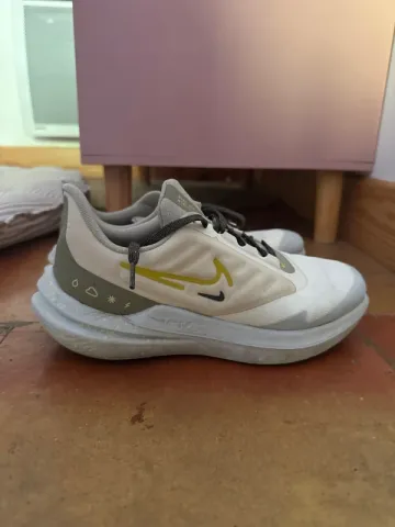 Použité Nike Shield bike — obrázek 1 z 6