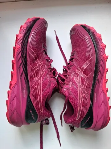 Asics Gel Trabuco 10 bike d'occasion — image 5 sur 8