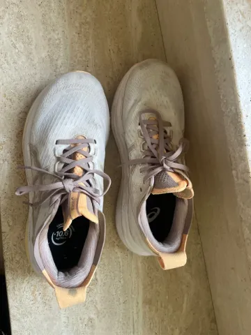 Asics Nimbus 28 bike d'occasion — image 3 sur 6