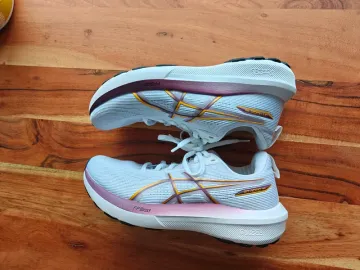 Używany Asics GT-1000 14 bike — zdjęcie 1 z 6