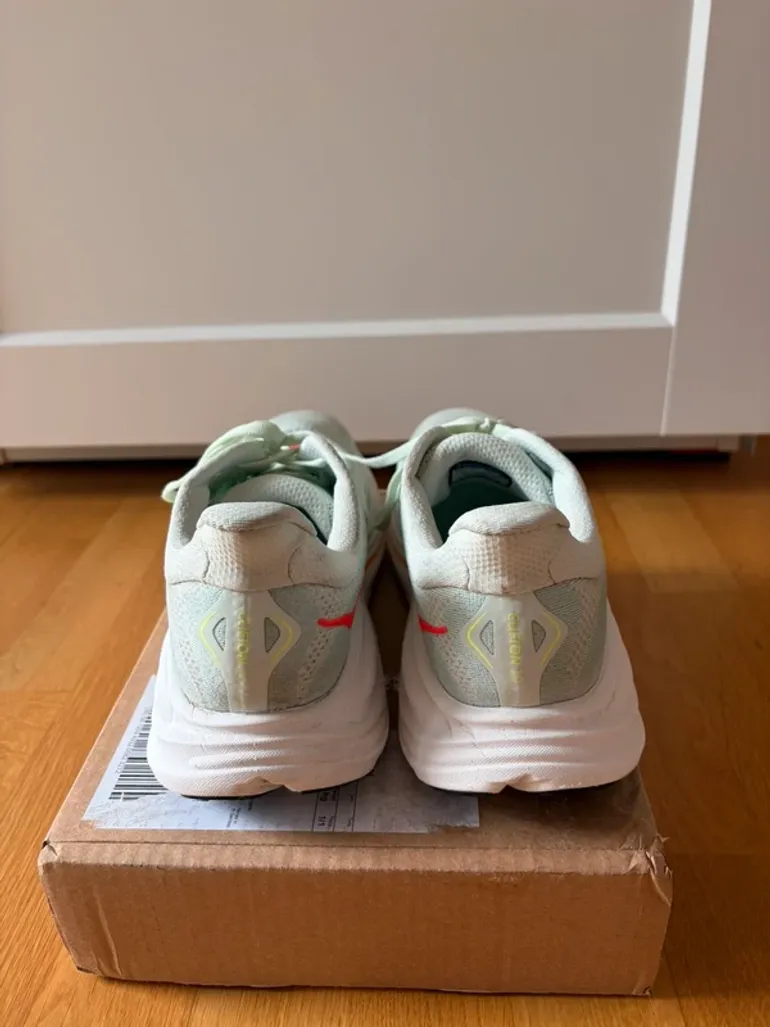 Używany Hoka Clifton 10 bike — zdjęcie 3 z 5