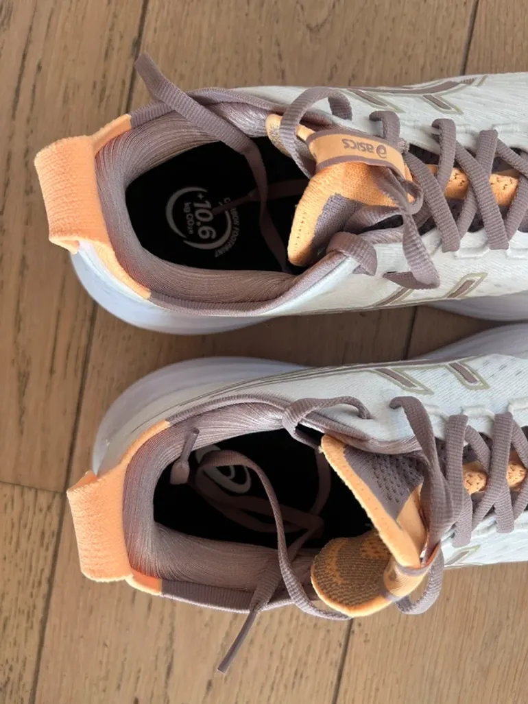 Gebrauchtes Asics Nimbus bike — Bild 2 von 4