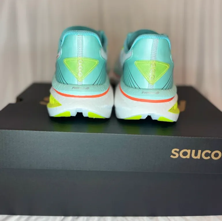 Gebrauchtes Saucony Endorphin Azura bike — Bild 3 von 4