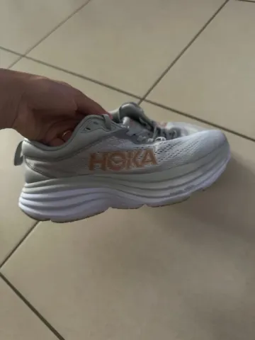Hoka Bondi 8 bike usato — immagine 1 di 5