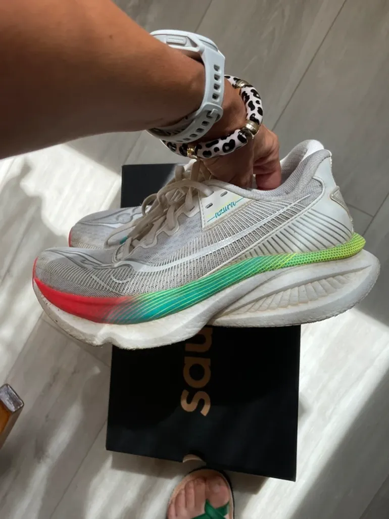Używany Saucony Endorphin Azura bike — zdjęcie 3 z 5