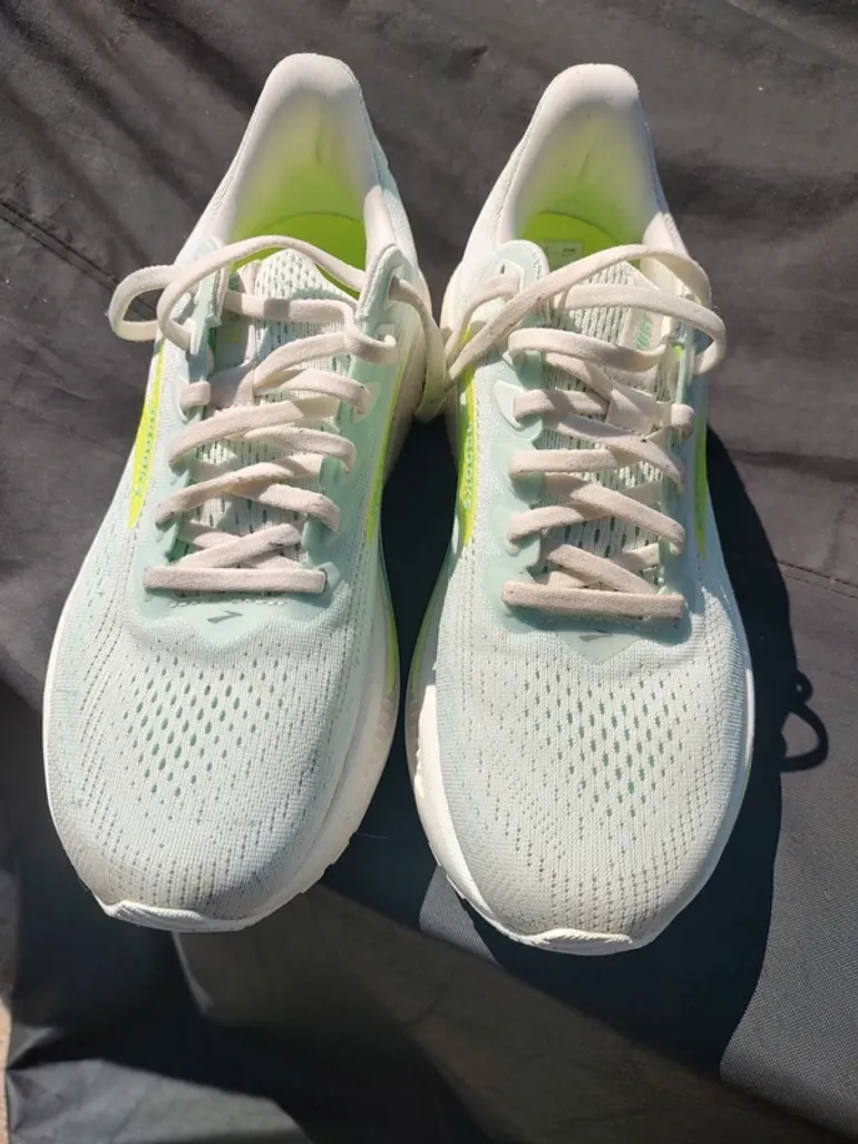 Used Brooks Ghost 17 bike — image 8 of 10