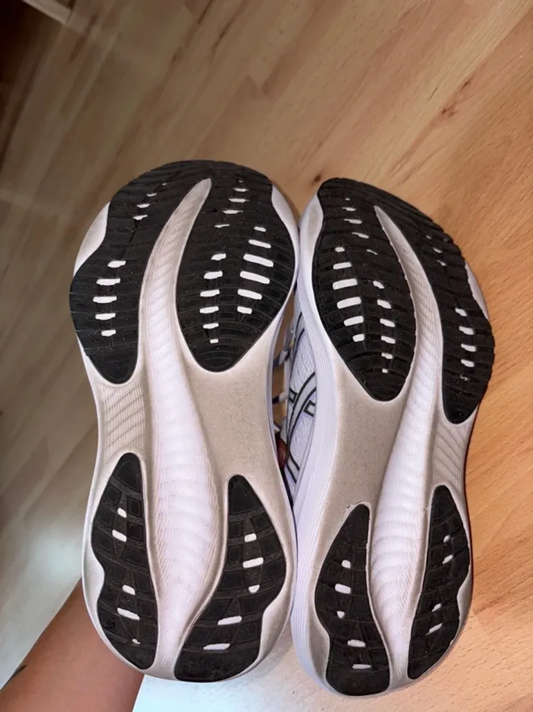 Used Asics Gel-Excite 11 bike — image 5 of 5
