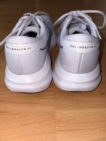 Used Asics Gel-Excite 11 bike — image 4 of 5