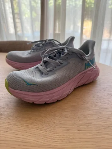 Used Hoka Arahi 7 bike — image 1 of 4