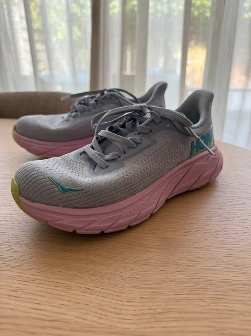 Used Hoka Arahi 7 Running Shoes