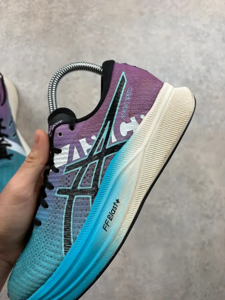 Použité Asics Magic Speed bike — obrázek 11 z 14