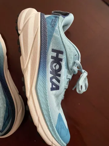 Used Hoka Challenger ATR 7 GTX bike — image 1 of 9