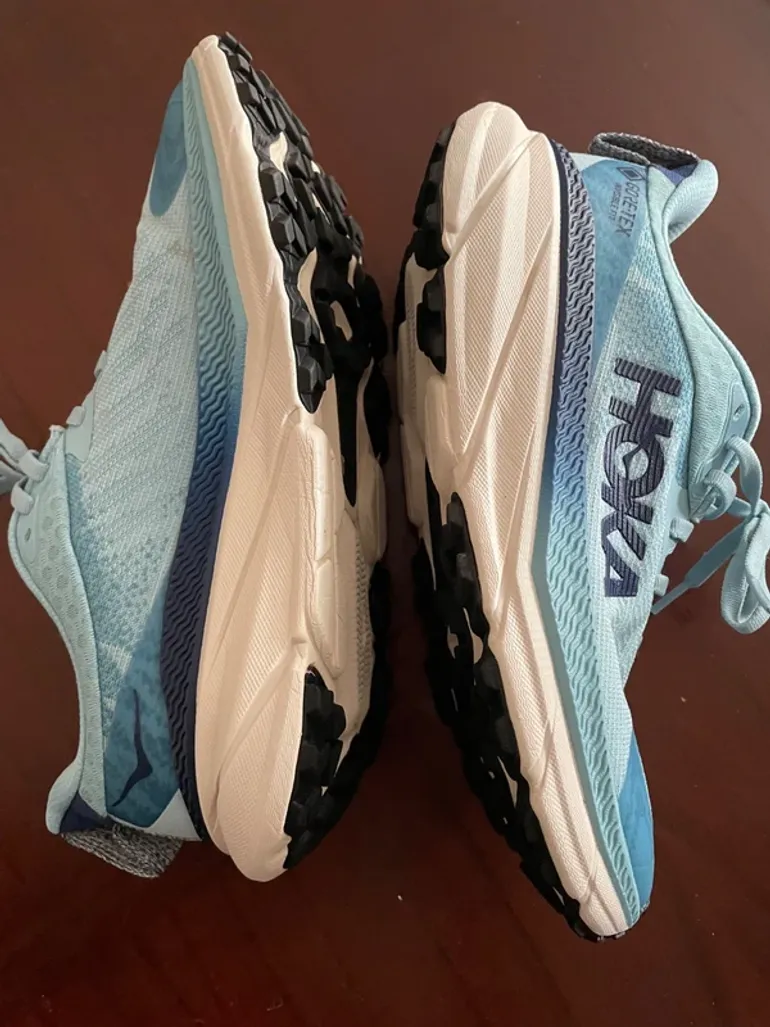 Used Hoka Challenger ATR 7 GTX bike — image 3 of 9