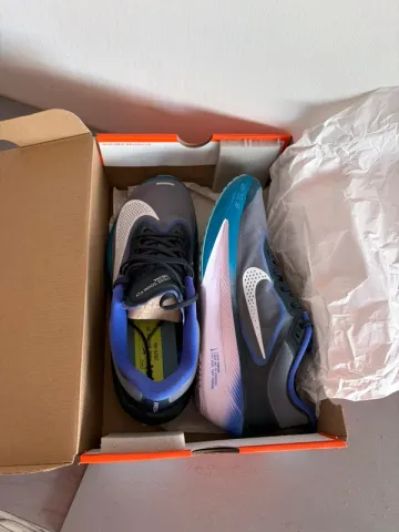 Used Nike Zoom Fly 6 bike — image 5 of 5
