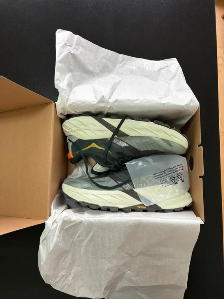 Used Hoka Speedgoat 7 bike — image 2 of 4