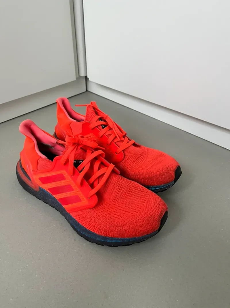 Použité Adidas Ultraboost 20 Running Shoes
