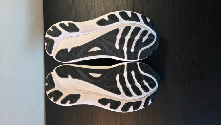 Used Asics Gel Kayano 30 bike — image 7 of 12