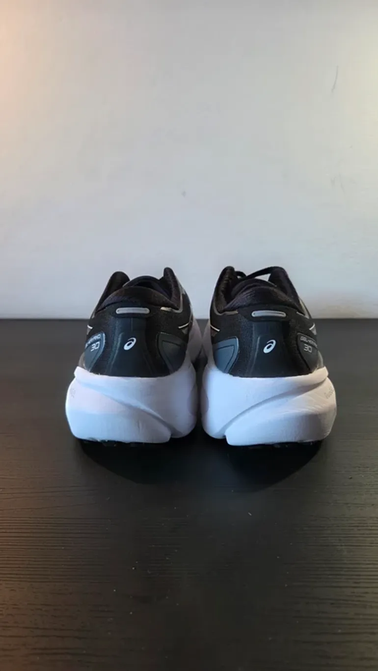 Used Asics Gel Kayano 30 bike — image 4 of 12