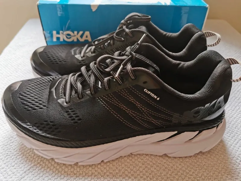 Použité Clean Clifton 6 Running Shoes