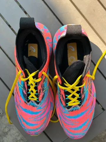 Used Asics Running Shoes bike — image 5 of 7