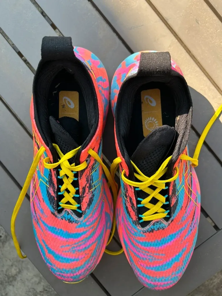 Used Asics Running Shoes bike — image 5 of 7