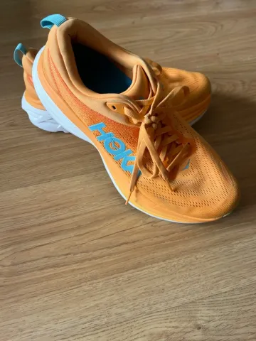 Orange Hoka Laufschuhe bike usato — immagine 2 di 8