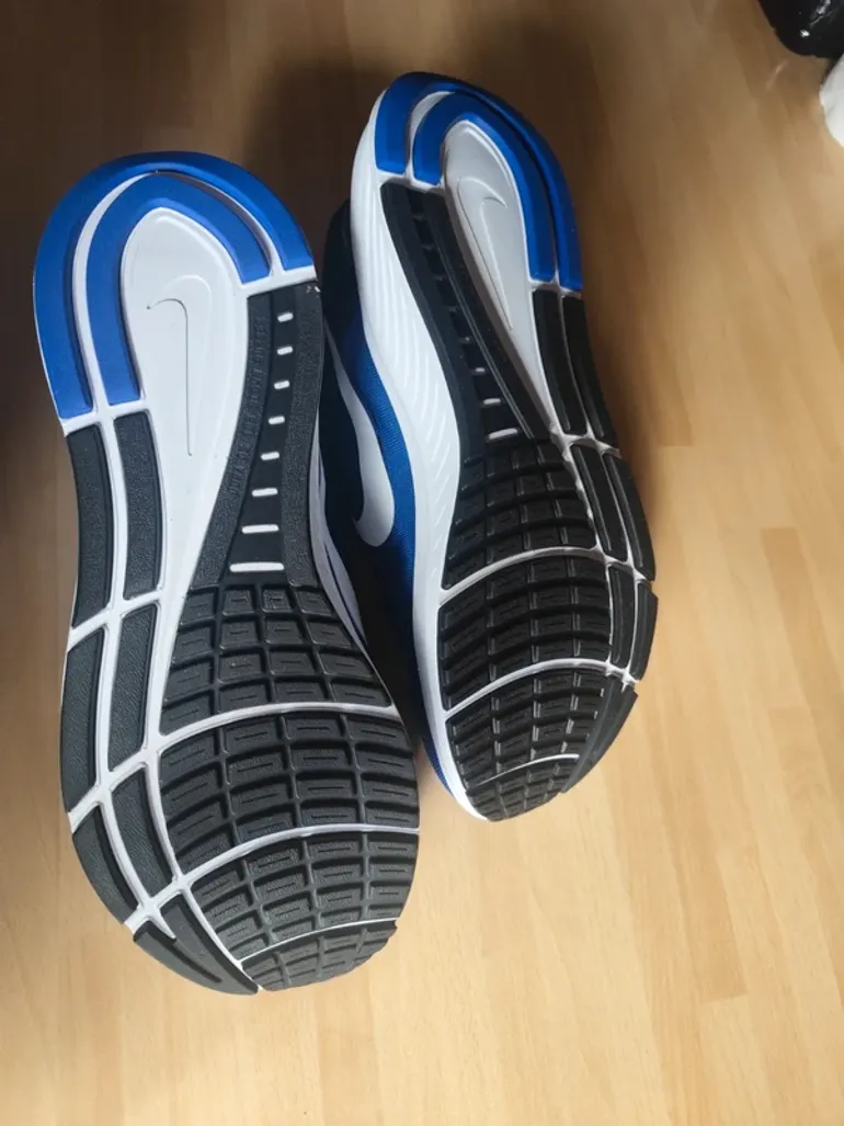 Nike Air Zoom Structure 24 bike usato — immagine 4 di 10