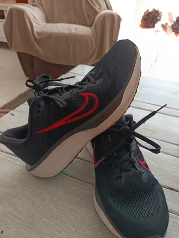 Nike Quest 6 bike usato — immagine 1 di 9
