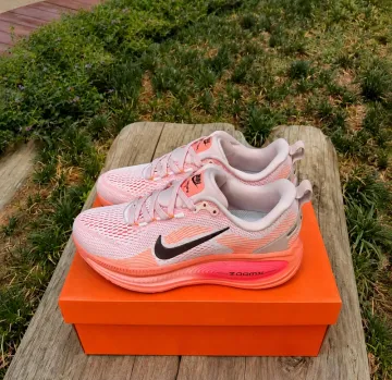 Nike Vomero 18 bike usato — immagine 2 di 5