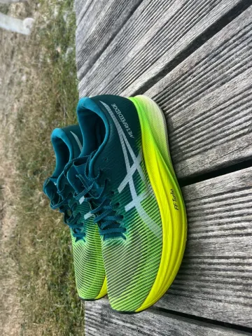Used Asics Metaspeed bike — image 3 of 5