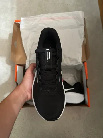 Used Nike Sneakers bike — image 3 of 5