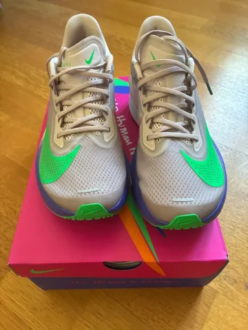 Used Nike Zoom Fly 6 bike — image 1 of 4