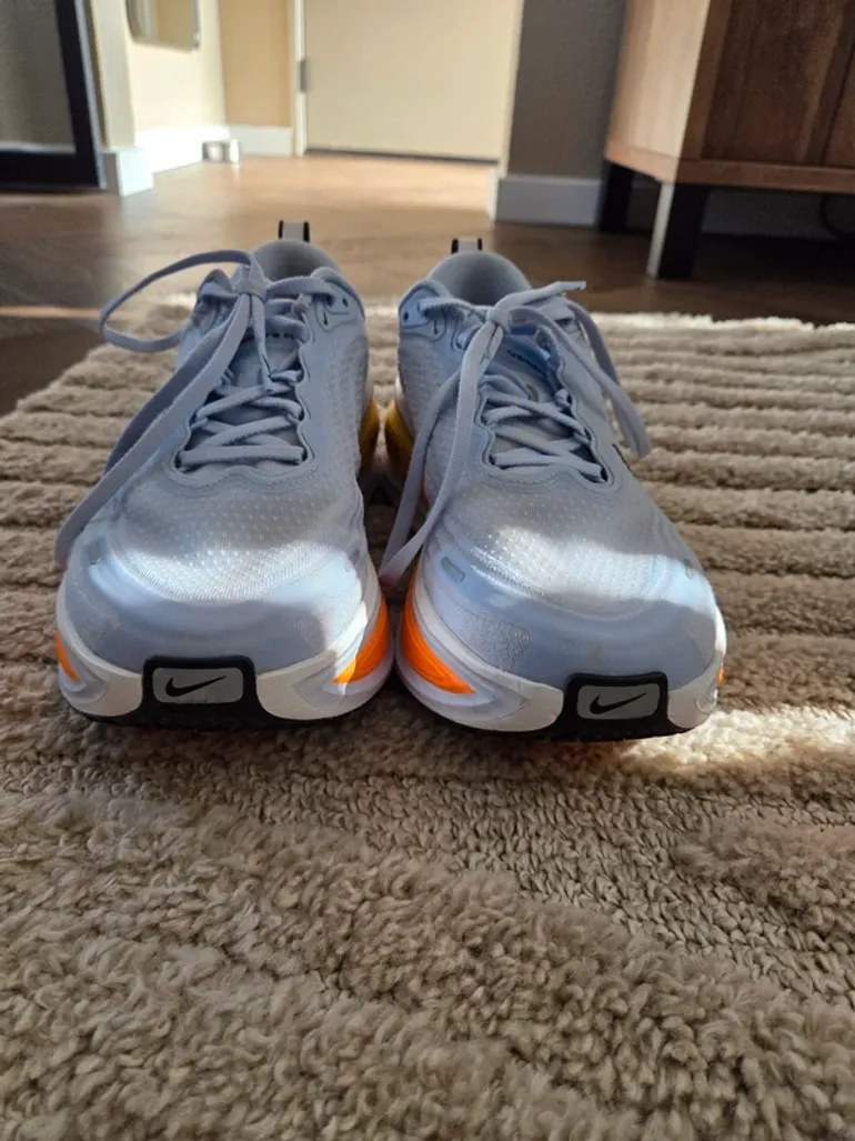 Used Nike Vomero Plus bike — image 4 of 6