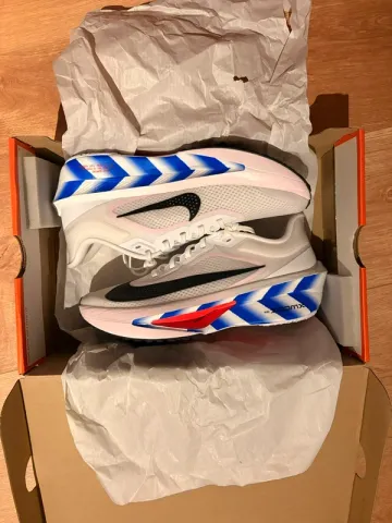 Used Nike Zoom Fly 6 bike — image 1 of 4