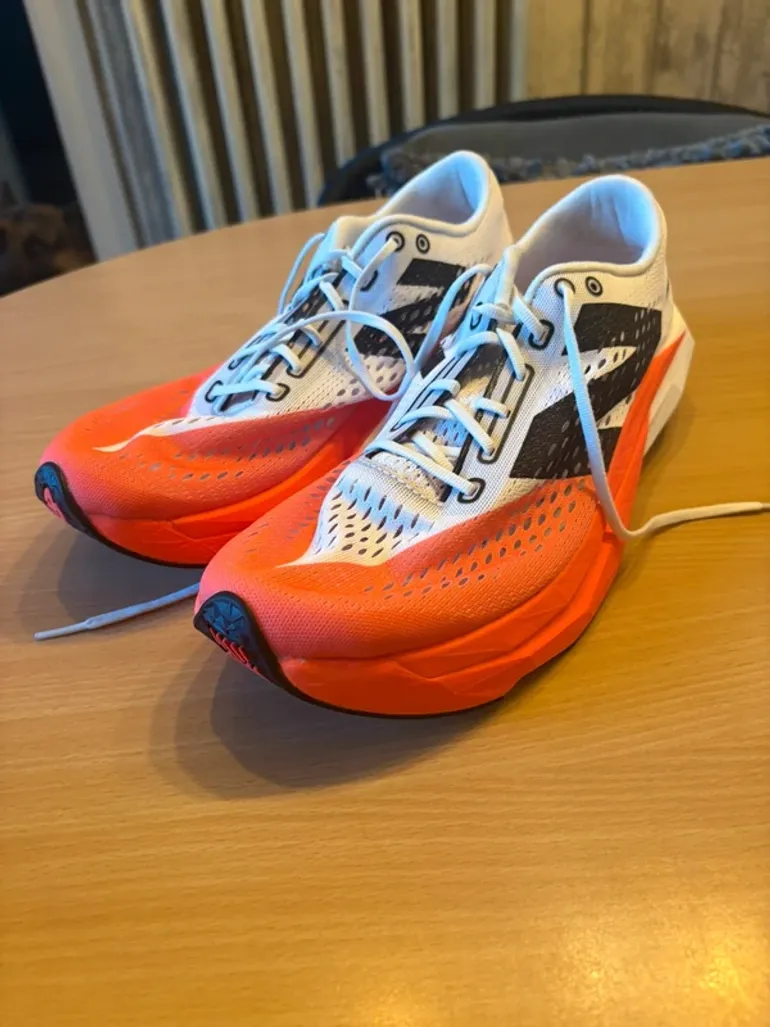 Used New Balance FuelCell SuperComp Elite v5 2025 bike — image 2 of 4