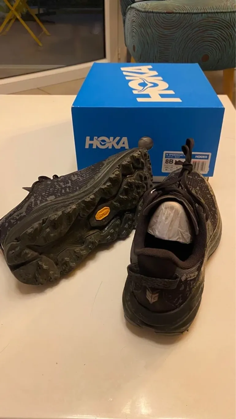 Used Hoka Speedgoat 6 GTX bike — image 5 of 8