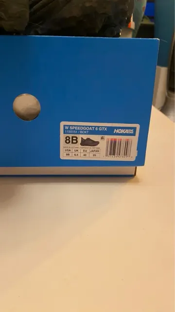 Used Hoka Speedgoat 6 GTX bike — image 8 of 8