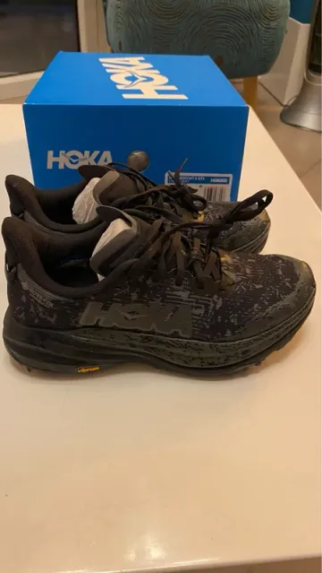Used Hoka Speedgoat 6 GTX bike — image 1 of 8