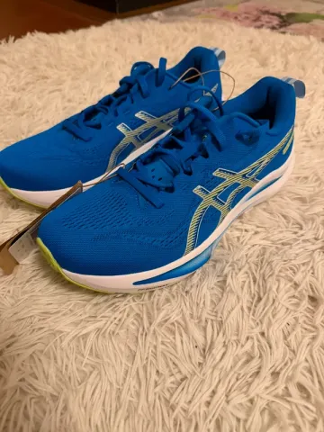 Used Asics Gel Roadmiles 4 bike — image 2 of 7