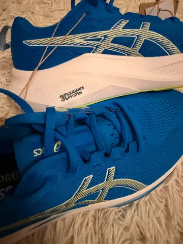 Used Asics Gel Roadmiles 4 bike — image 5 of 7