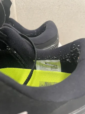 Used Nike Air Zoom Vomero 15 bike — image 6 of 6