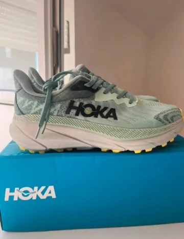 Hoka One One Running Shoes bike d'occasion — image 1 sur 5