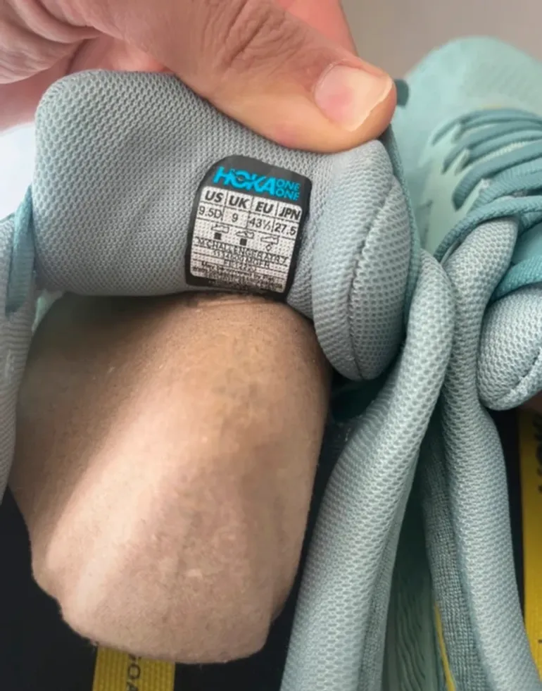Hoka One One Running Shoes bike d'occasion — image 4 sur 5