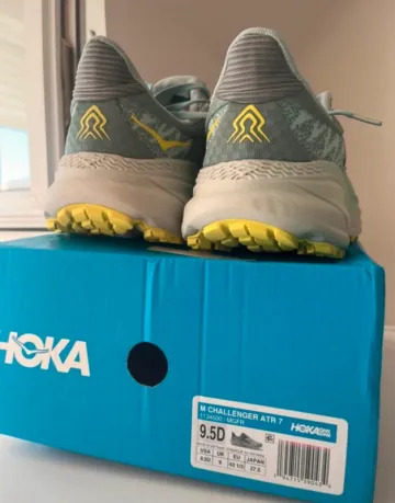 Hoka One One Running Shoes bike d'occasion — image 2 sur 5