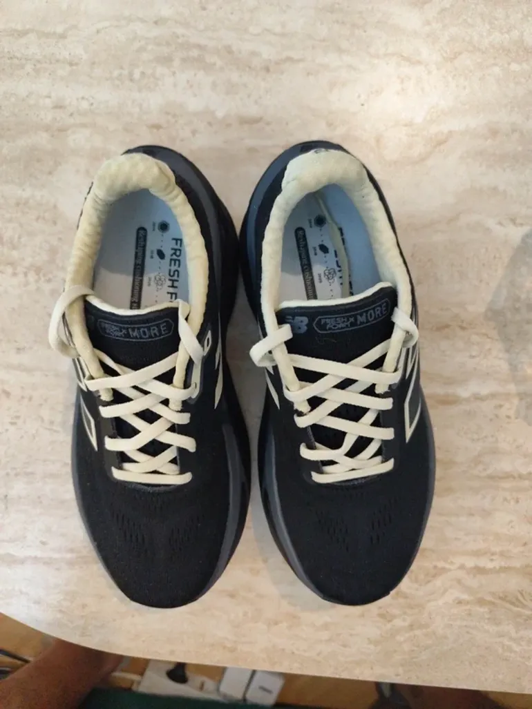 Used New Balance MMORE Fresh Foam bike — image 7 of 8