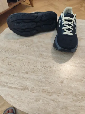 Used New Balance MMORE Fresh Foam bike — image 4 of 8