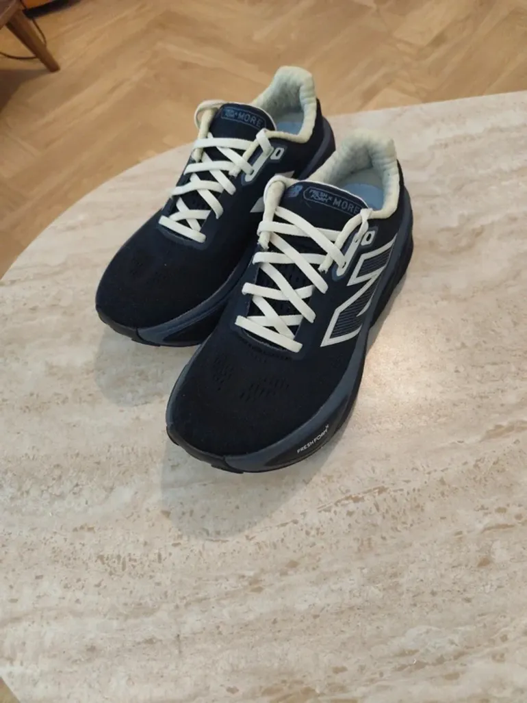 Used New Balance MMORE Fresh Foam bike — image 2 of 8